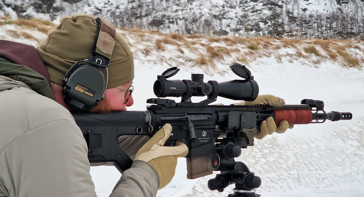 NUTREK BLACKIRON ES Riflescope: Detailed User Reviews and Performance Insights